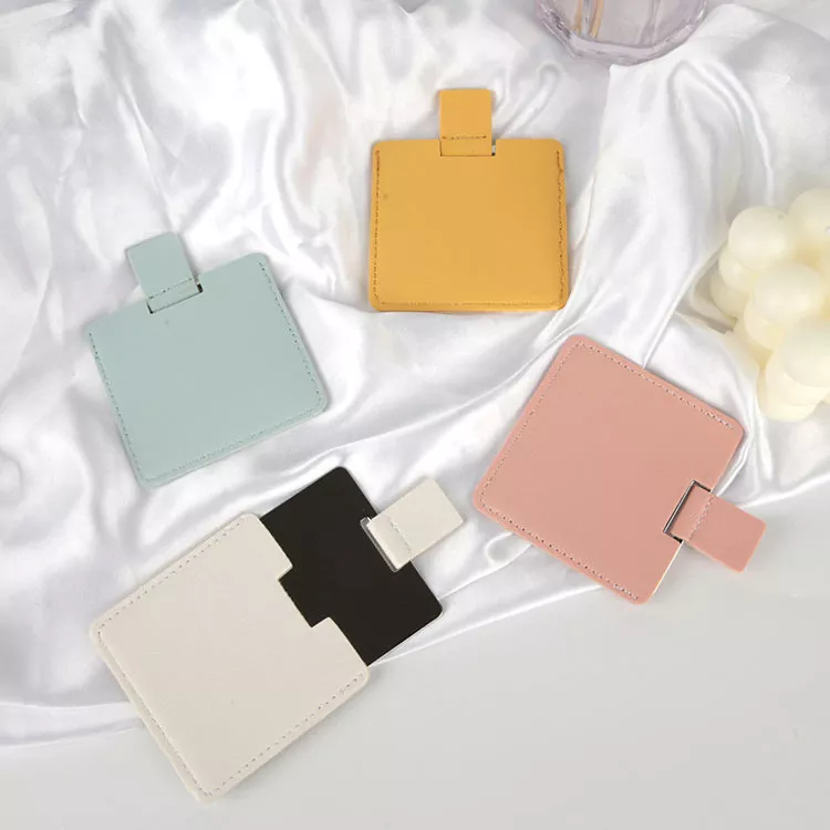 Vreckové zrkadlo veľkosti kreditnej karty